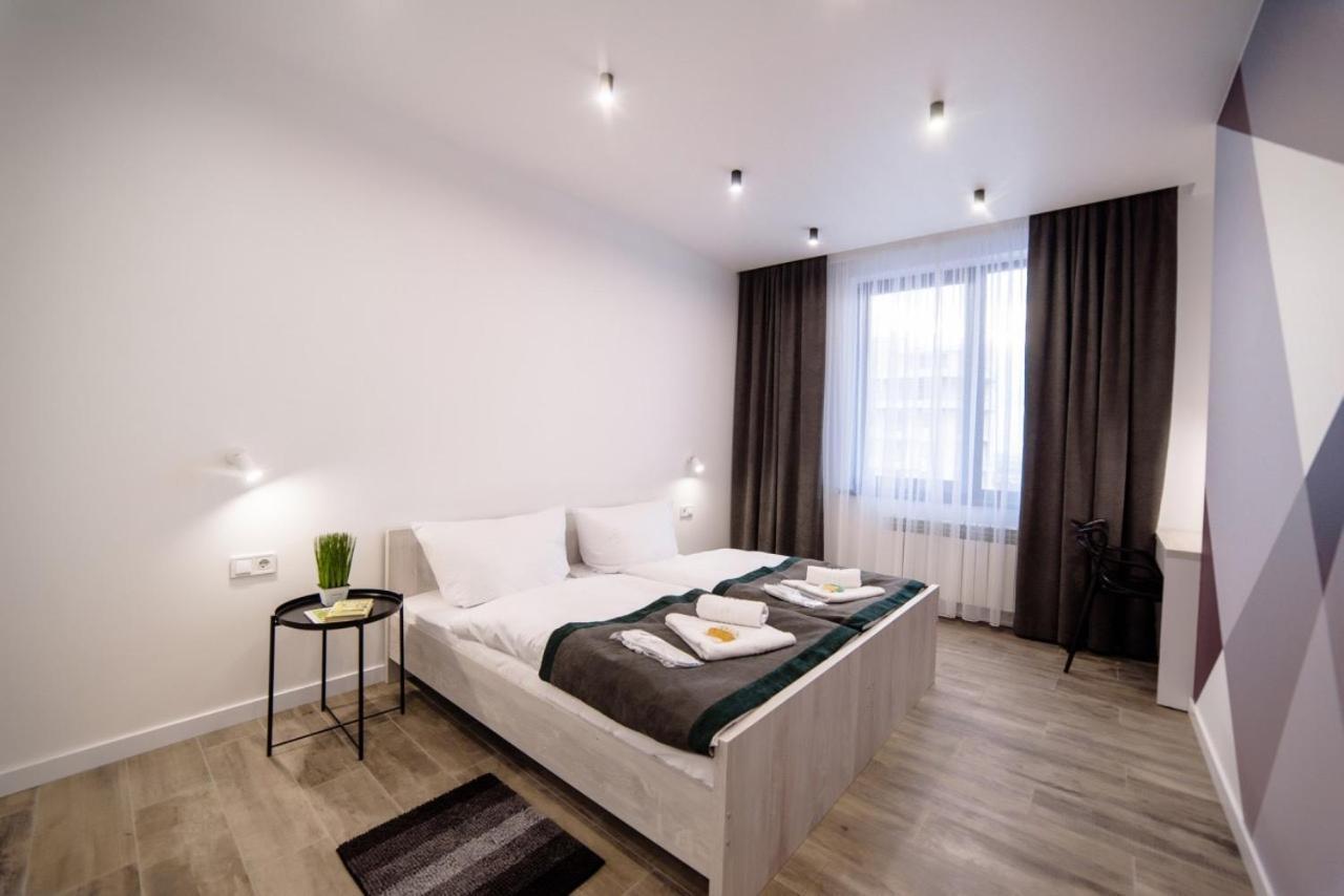 Університетська Вулиця Апартам Uzhhorod Exterior photo